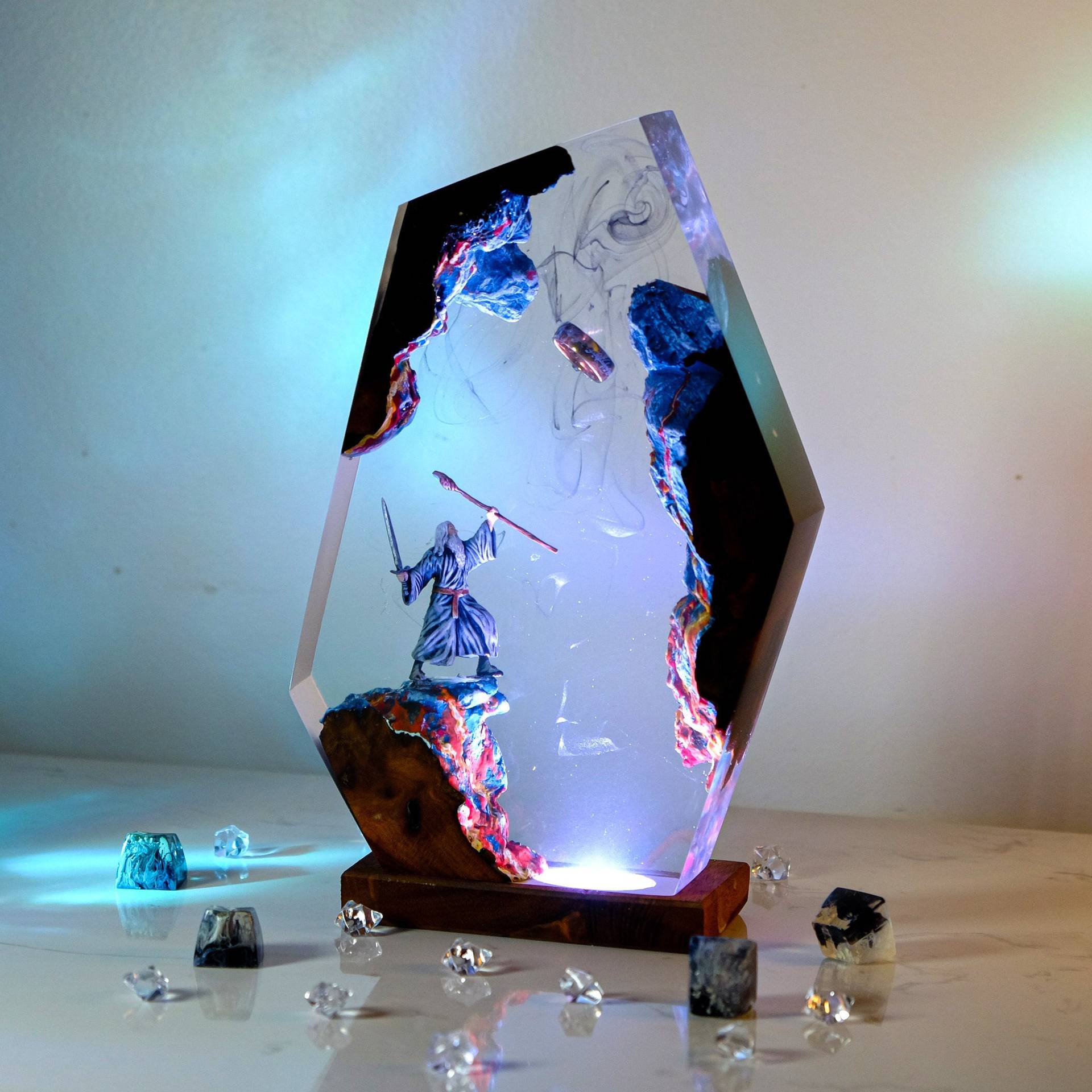 Figurka z sceny filmowej, stol – Lighting Decor Wedding recenzja i cena